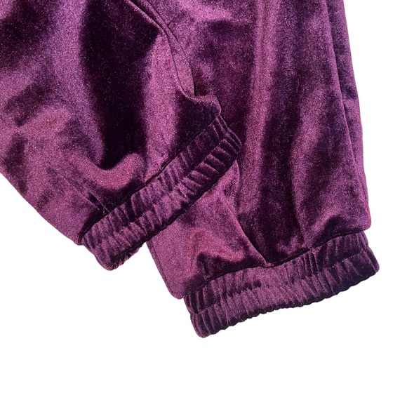One by Chapter One Wine Colored Velvet Joggers With Pockets Size Medium - Picture 6 of 10